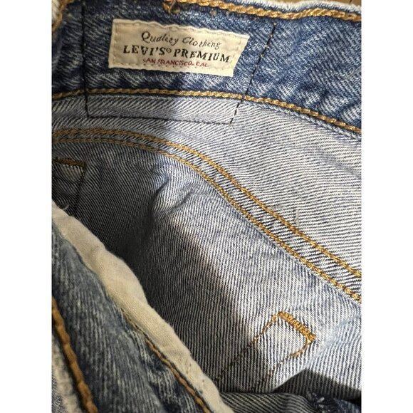 Levi's Mom Wedgie Straight Distressed Frayed Raw Hem Button Fly Jeans Sz 27 - Picture 12 of 16